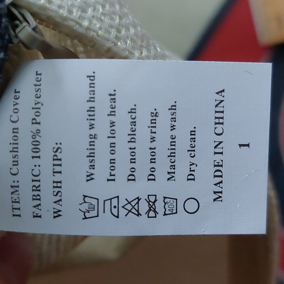 New Set Of 4 Movie Tv Themed 17" Pillow Case Covers Zipper Home Theater - Picture 10 of 10